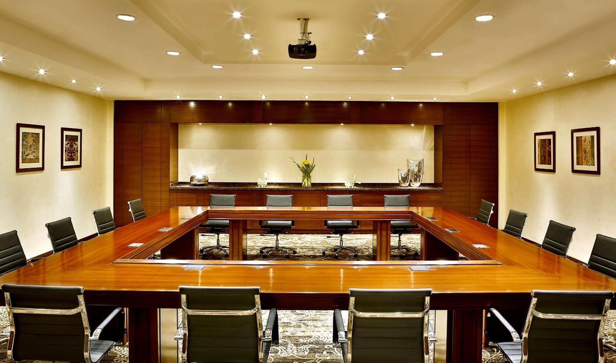 Hilton Alexandria King'S Ranch Hotel Кинг-Мариут Экстерьер фото A meeting room